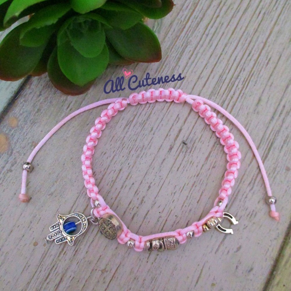 🎀 Pink Lucky Charm Bracelet - Picture 2 of 5